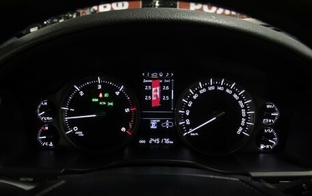 Toyota Land Cruiser 200, 2018 год, 5 998 000 рублей, 12 фотография