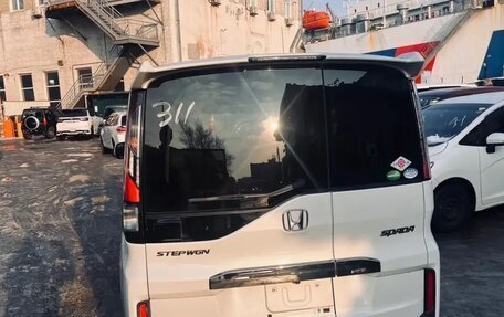 Honda Stepwgn IV, 2019 год, 2 000 000 рублей, 4 фотография