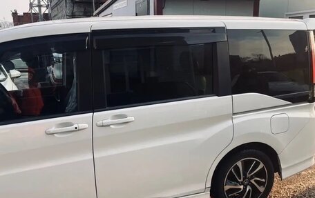 Honda Stepwgn IV, 2019 год, 2 000 000 рублей, 6 фотография