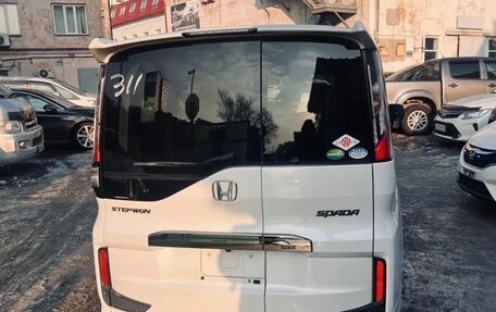 Honda Stepwgn IV, 2019 год, 2 000 000 рублей, 10 фотография