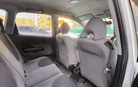 Honda Fit III, 2002 год, 200 000 рублей, 2 фотография