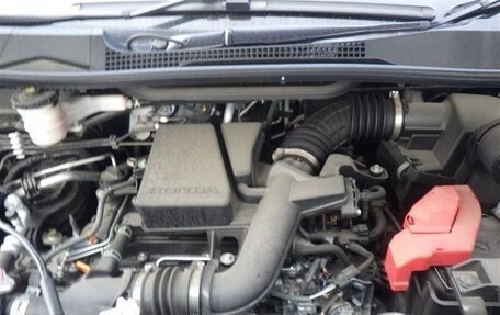 Honda Stepwgn, 2023 год, 2 700 000 рублей, 12 фотография