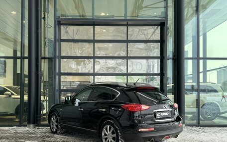 Infiniti QX50 I рестайлинг, 2015 год, 2 000 000 рублей, 2 фотография