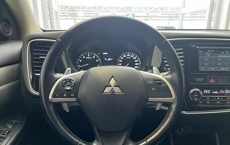 Mitsubishi Outlander III рестайлинг 3, 2013 год, 1 910 000 рублей, 10 фотография