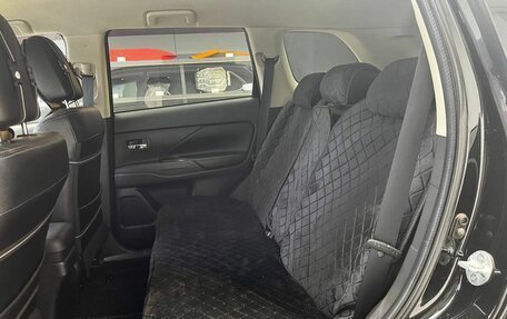 Mitsubishi Outlander III рестайлинг 3, 2013 год, 1 910 000 рублей, 14 фотография