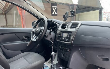 Renault Logan II, 2018 год, 980 000 рублей, 11 фотография