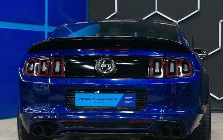 Ford Mustang VI рестайлинг, 2012 год, 2 100 000 рублей, 8 фотография