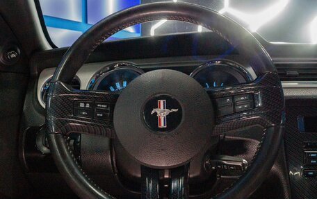 Ford Mustang VI рестайлинг, 2012 год, 2 100 000 рублей, 22 фотография