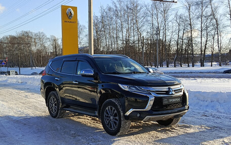 Mitsubishi Pajero Sport III рестайлинг, 2016 год, 2 900 000 рублей, 3 фотография