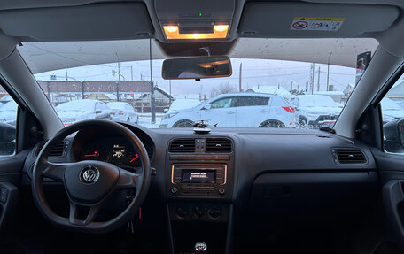 Volkswagen Polo VI (EU Market), 2018 год, 1 180 000 рублей, 2 фотография