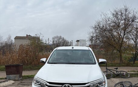 Toyota Hilux VIII, 2018 год, 3 100 000 рублей, 3 фотография