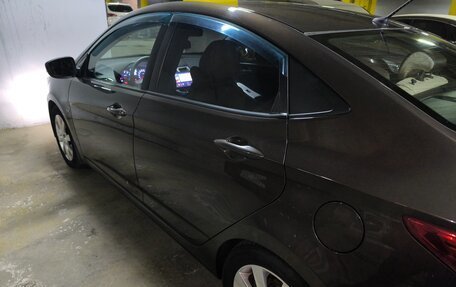 Hyundai Solaris II рестайлинг, 2016 год, 1 050 000 рублей, 13 фотография