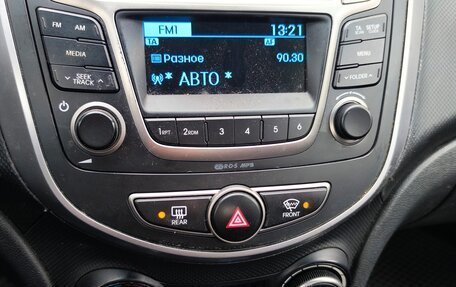 Hyundai Solaris II рестайлинг, 2016 год, 1 050 000 рублей, 33 фотография