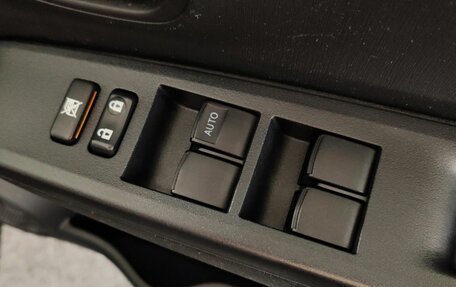 Toyota Vitz, 2012 год, 750 000 рублей, 11 фотография