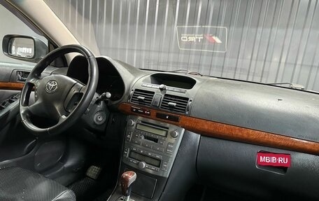 Toyota Avensis III рестайлинг, 2004 год, 799 900 рублей, 11 фотография