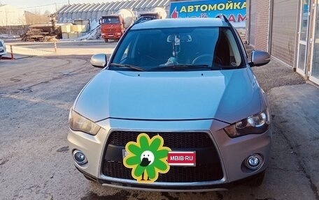 Mitsubishi Outlander III рестайлинг 3, 2011 год, 1 100 000 рублей, 1 фотография