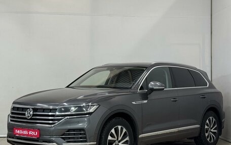 Volkswagen Touareg III, 2020 год, 3 999 000 рублей, 1 фотография