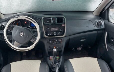 Renault Logan II, 2017 год, 420 000 рублей, 5 фотография