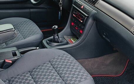 Audi A6, 1998 год, 420 000 рублей, 12 фотография