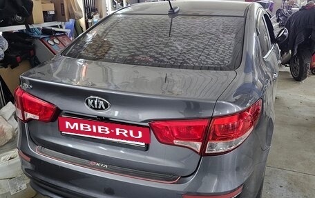 KIA Rio III рестайлинг, 2017 год, 990 000 рублей, 3 фотография