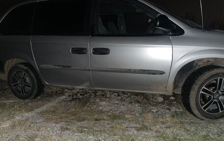 Chrysler Voyager IV, 2001 год, 550 000 рублей, 5 фотография