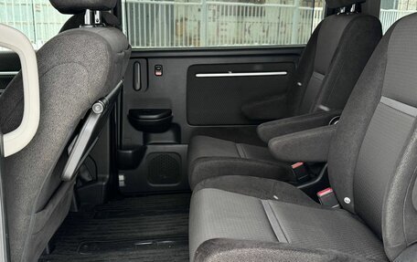 Honda Stepwgn IV, 2017 год, 2 349 999 рублей, 13 фотография