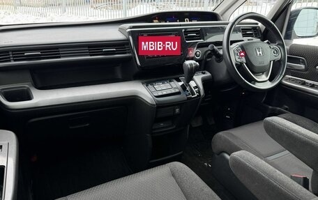 Honda Stepwgn IV, 2017 год, 2 349 999 рублей, 15 фотография