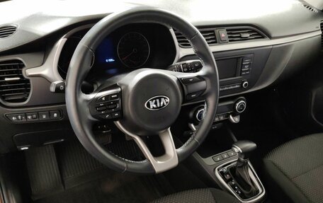 KIA Rio IV, 2021 год, 1 570 000 рублей, 12 фотография