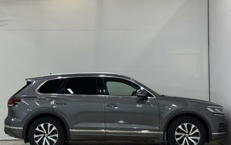 Volkswagen Touareg III, 2020 год, 3 999 000 рублей, 8 фотография