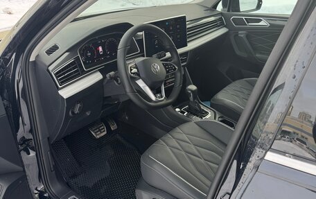 Volkswagen Tiguan II, 2023 год, 4 999 999 рублей, 5 фотография