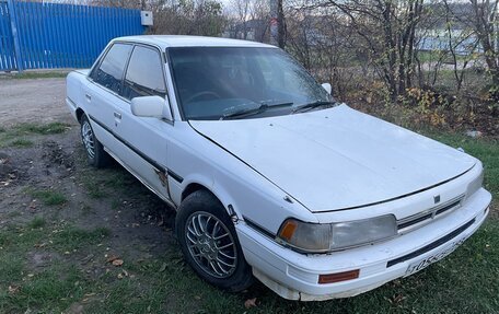 Toyota Camry, 1989 год, 140 000 рублей, 2 фотография