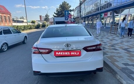 Toyota Camry, 2019 год, 1 700 000 рублей, 6 фотография