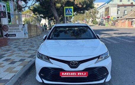 Toyota Camry, 2019 год, 1 700 000 рублей, 2 фотография