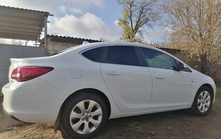Opel Astra J, 2013 год, 1 100 000 рублей, 4 фотография