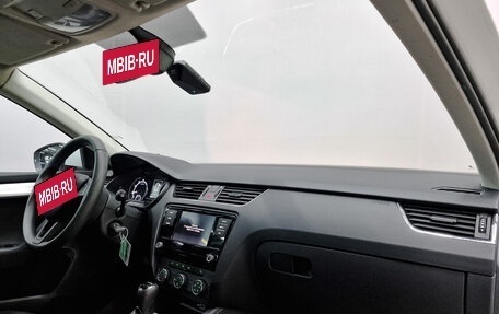 Skoda Octavia, 2018 год, 1 590 000 рублей, 13 фотография