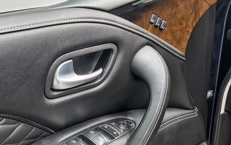 Infiniti QX80 I рестайлинг, 2019 год, 5 250 000 рублей, 28 фотография