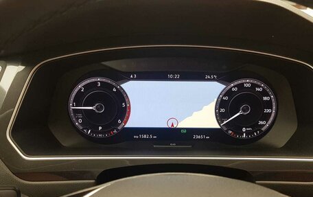 Volkswagen Tiguan II, 2018 год, 3 350 000 рублей, 5 фотография