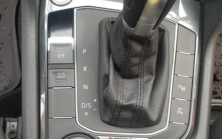 Volkswagen Tiguan II, 2018 год, 3 350 000 рублей, 9 фотография