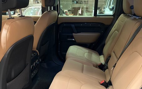 Land Rover Defender II, 2024 год, 14 960 000 рублей, 15 фотография