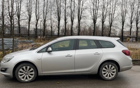 Opel Astra J, 2013 год, 940 000 рублей, 2 фотография