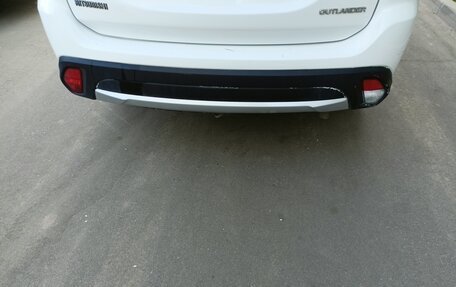 Mitsubishi Outlander III рестайлинг 3, 2017 год, 1 600 000 рублей, 15 фотография