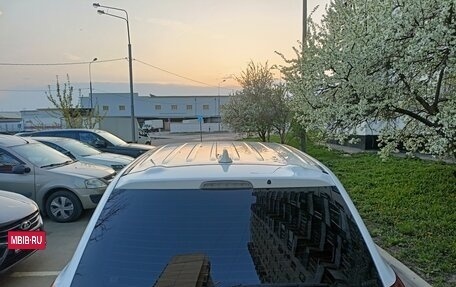 Mitsubishi Outlander III рестайлинг 3, 2017 год, 1 600 000 рублей, 16 фотография