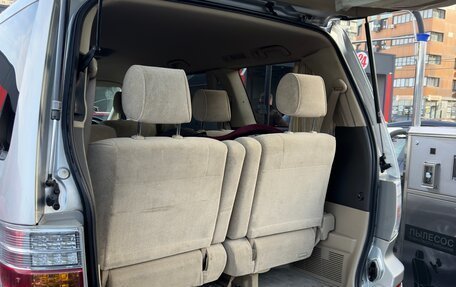 Toyota Alphard III, 2004 год, 1 600 000 рублей, 16 фотография