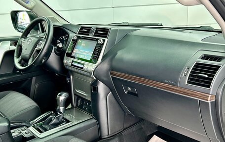 Toyota Land Cruiser Prado 150 рестайлинг 2, 2018 год, 5 399 000 рублей, 18 фотография