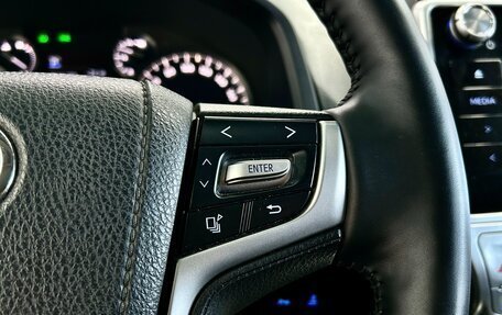 Toyota Land Cruiser Prado 150 рестайлинг 2, 2018 год, 5 399 000 рублей, 26 фотография