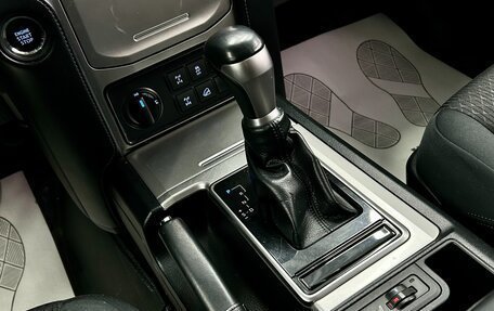 Toyota Land Cruiser Prado 150 рестайлинг 2, 2018 год, 5 399 000 рублей, 29 фотография