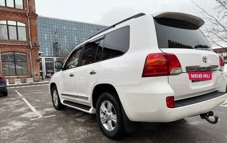 Toyota Land Cruiser 200, 2013 год, 4 760 000 рублей, 6 фотография