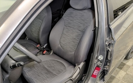 Hyundai Solaris II рестайлинг, 2015 год, 990 000 рублей, 19 фотография