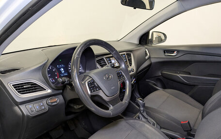 Hyundai Solaris II рестайлинг, 2019 год, 1 250 000 рублей, 15 фотография