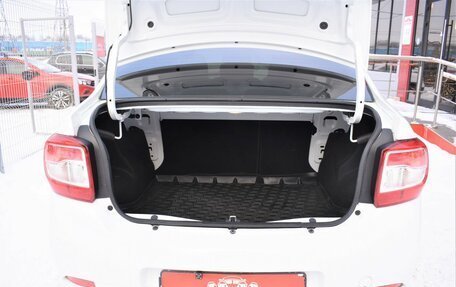 Renault Logan II, 2019 год, 830 000 рублей, 11 фотография